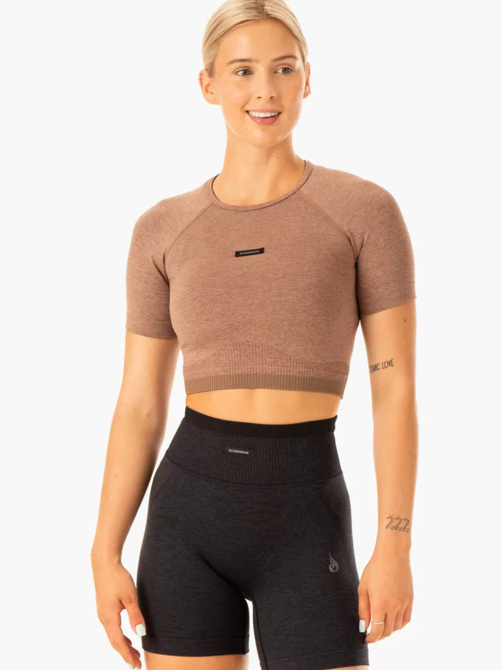 New Excel Seamless T-Shirt Womens Tops