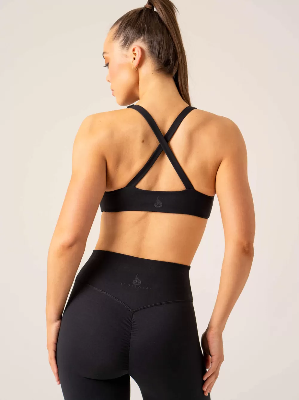 Online Momentum Twist Sports Bra Womens Sports Bras