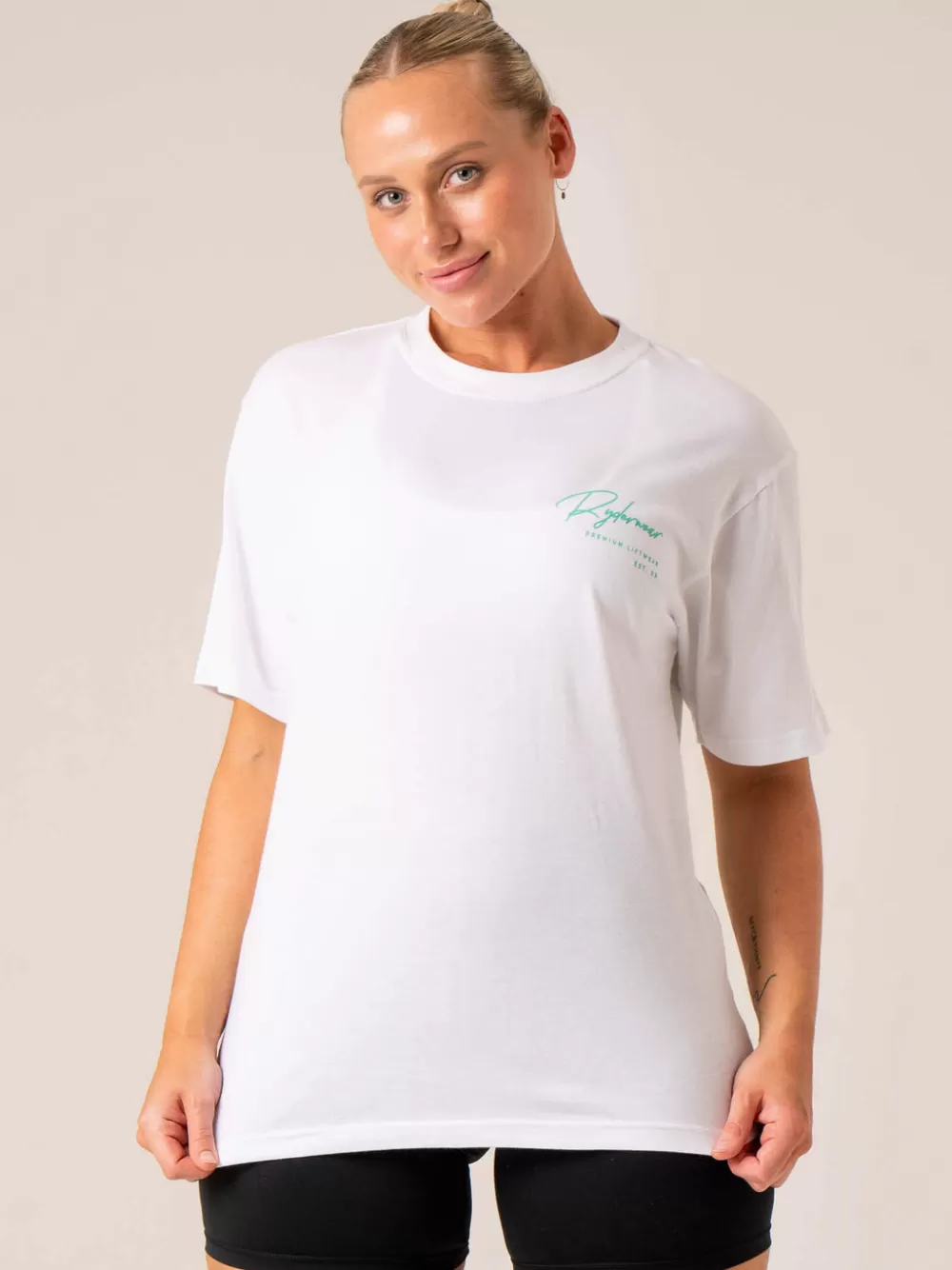 New Signature T-Shirt Womens Tops